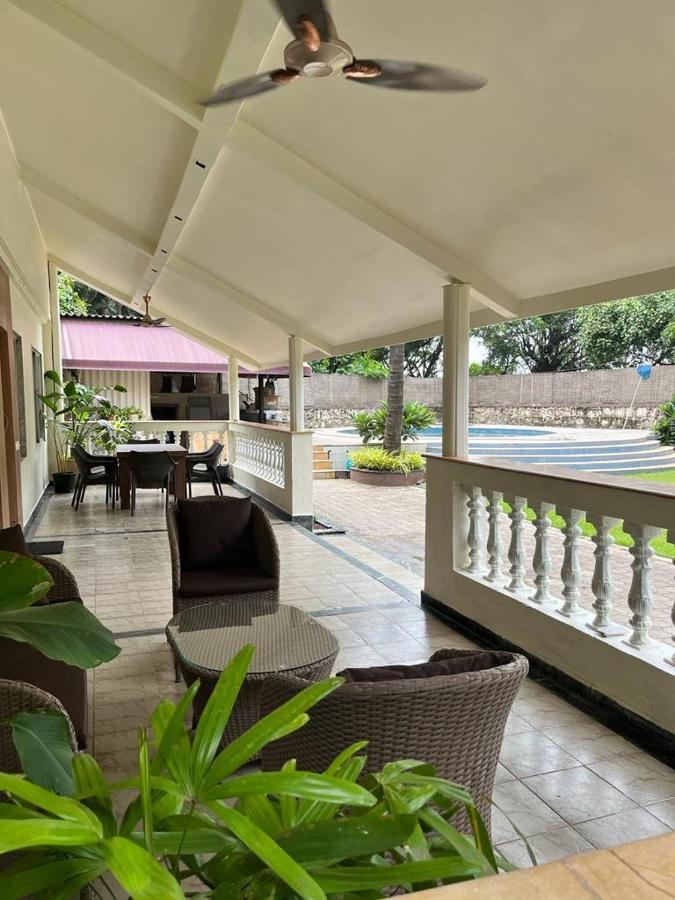 Villa By The Sea Mumbai  Buitenkant foto